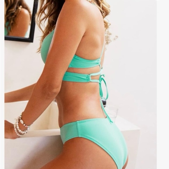 Cupshe aqua green bikini - Picture 4 of 10